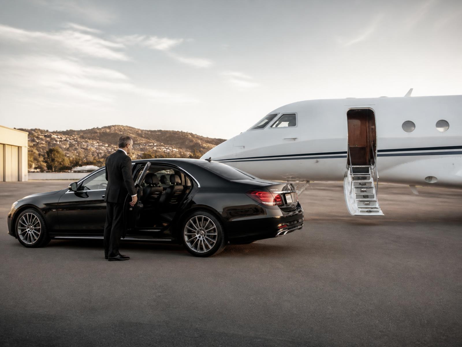 Privat transfer mellan bil och flyg